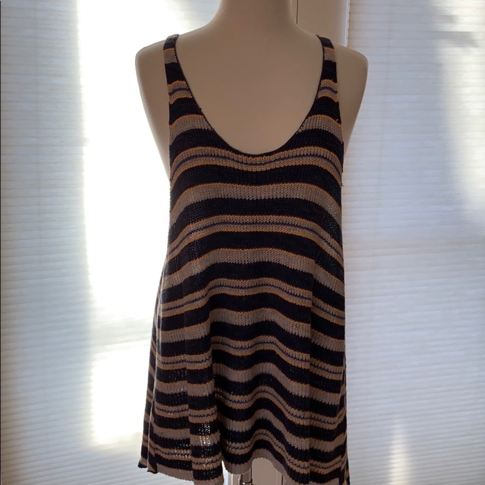 Free People knit sleeveless shell top.